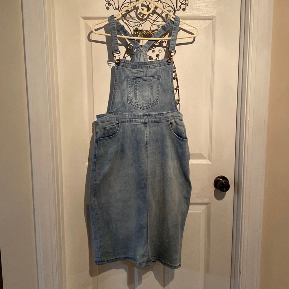Main Street Exchange - Jean Dress - Size 6